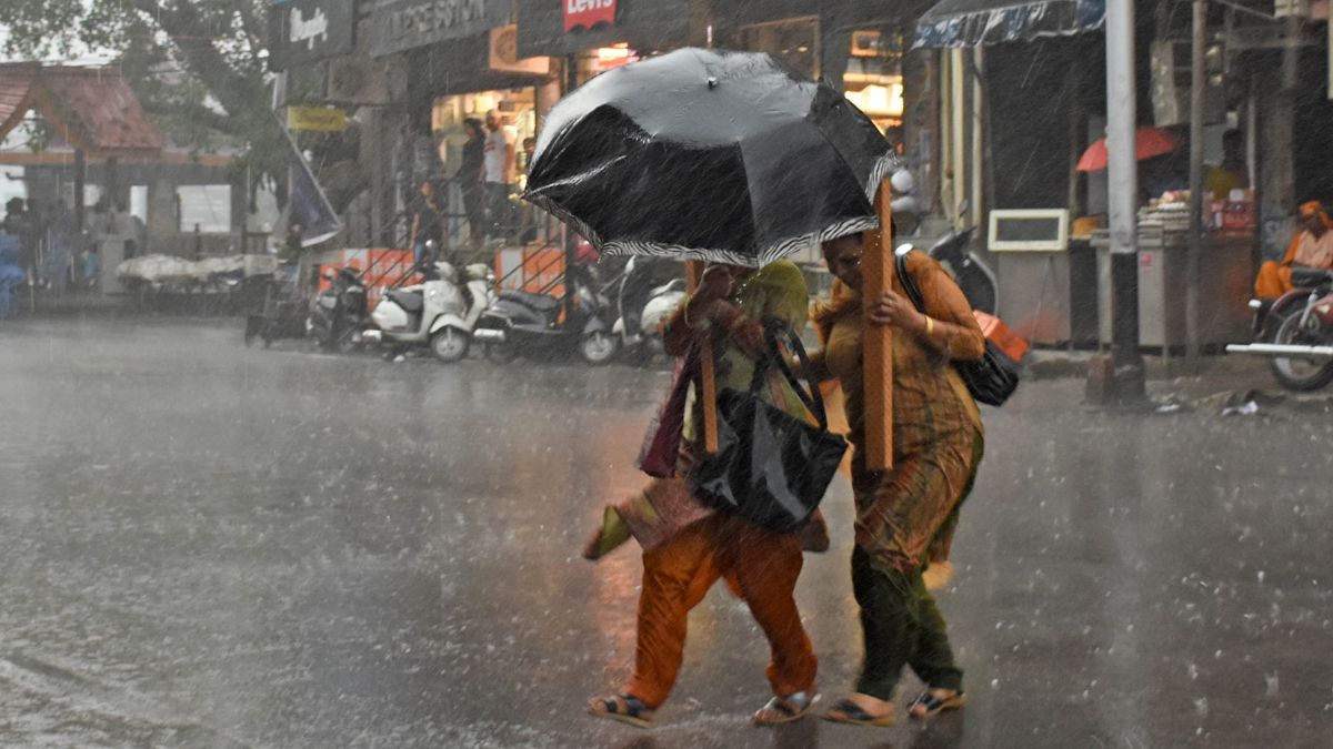 Himachal Pradesh Schools To Remain Shut Today As Imd Predicts Heavy Rain Yellow Alert Issued 9556